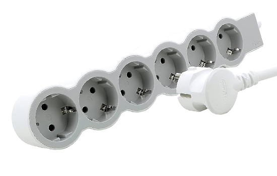 [694565] Legrand 6 outlets extension 16A-230V 3680 Watts 3 Meters Cable