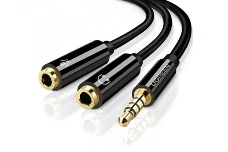 [30620] UGREEN 3.5mm Male to 2 Female Audio Black Splitter
